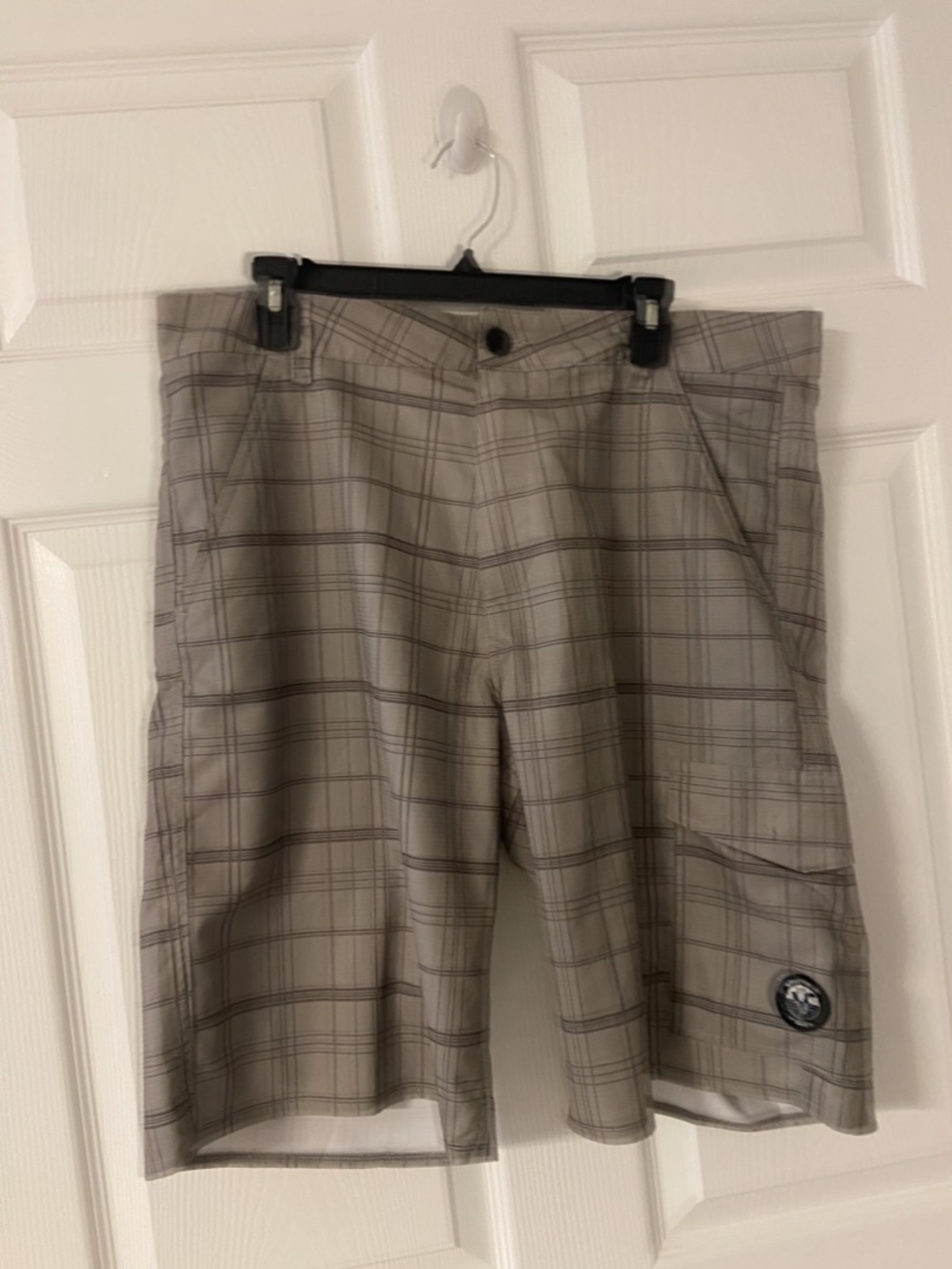 T41- VANS Taupe Plaid VANPHIBIAN SERIES Bermuda HYBRID Shorts